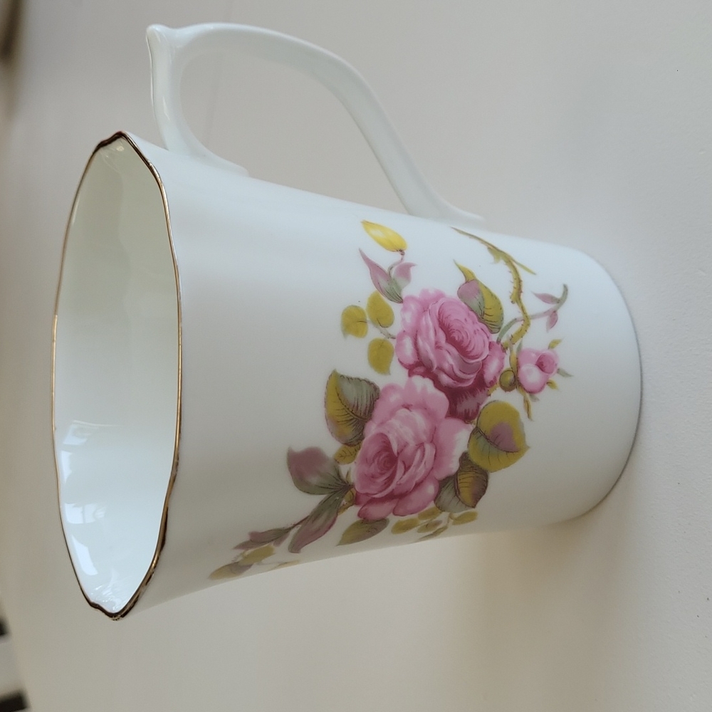 Springfield bone china mug